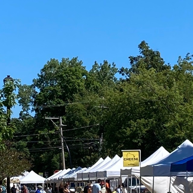 The GB Trail leads to the Ravinia Farmer’s Market where you can buy plants to eat and fresh cut flowers – plus so much more! BEE there Wednesdays 8-1.